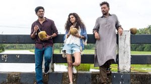 Karwaan's poster