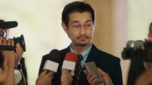 Anwar: The Untold Story's poster