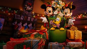 Mickey Saves Christmas's poster