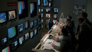 Broadcast News's poster