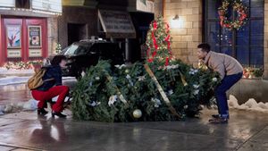 The 5-Year Christmas Party's poster