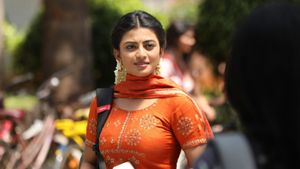 Kamali from Nadukkaveri's poster