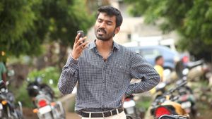 Velaiyilla Pattathari's poster