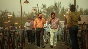 Mahaan's poster