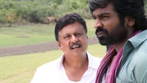 Pannaiyarum Padminiyum's poster