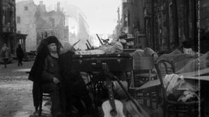 Leningrad. Stimmen einer belagerten Stadt's poster