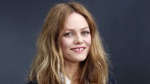 Vanessa Paradis: Divinidylle Tour's poster