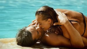 The Swimming Pool's poster