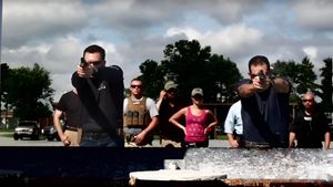 MD: The Art of the Dynamic Handgun's poster