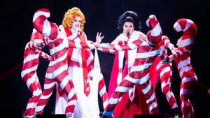 The Jinkx and DeLa Holiday Show 2023's poster