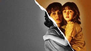 The Hand That Rocks the Cradle's poster