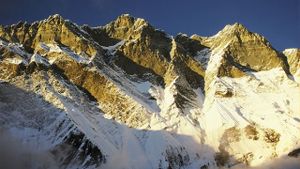 Lhotse - l'anno nero del serpente's poster