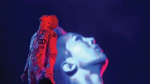 One Of a Kind 3D ; G-DRAGON 2013 1ST WORLD TOUR's poster