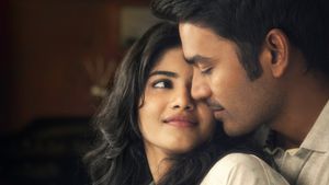 Enai Noki Paayum Thota's poster