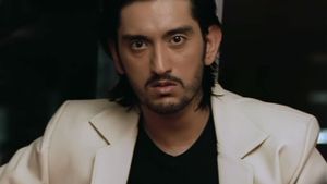 Awarapan's poster