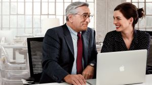 The Intern's poster