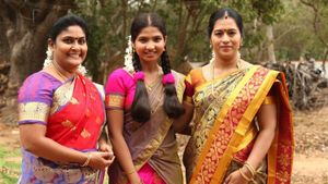 Palli Paruvathile's poster