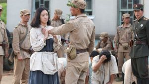 In Love and War's poster