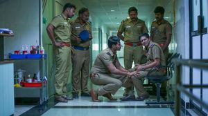 Maayavan's poster