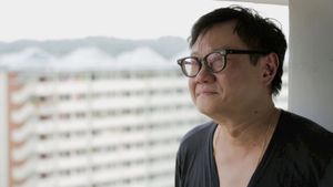 Southeast Asian Cinema: When the Rooster Crows's poster