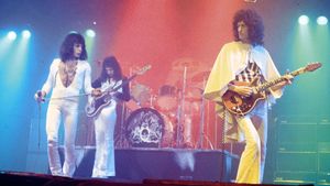 Queen: The Legendary 1975 Concert's poster