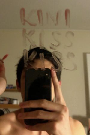Kinikisskiss's poster