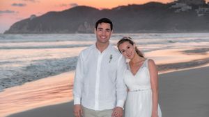 Destination Wedding's poster