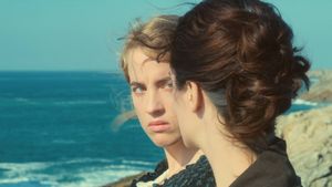 Portrait of a Lady on Fire's poster
