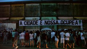 Recife, Cidade Roubada's poster