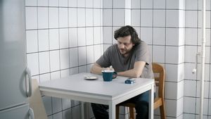 When Evening Falls on Bucharest or Metabolism's poster