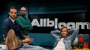 Alibi.com 2's poster