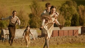 The Railway Children Return's poster