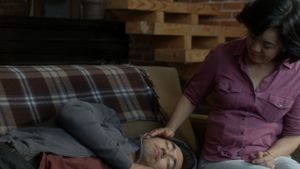 Eat with Me's poster