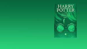 Harry Potter and the Deathly Hallows: Part 1's poster