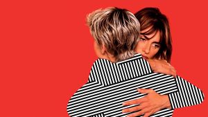 Parallel Mothers's poster
