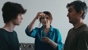 Tell her everything is fine's poster