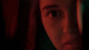 The Red Suitcase's poster