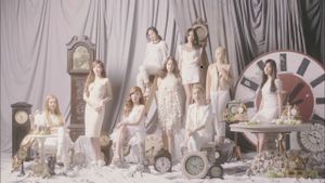 Girls' Generation The Best ~New Edition~'s poster