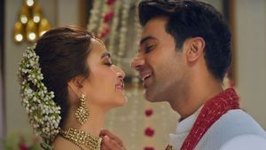 Shaadi Mein Zaroor Aana's poster