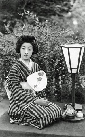 Danseuses japonaises : la danse des ombrelles's poster