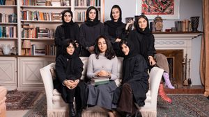 Reading Lolita in Tehran's poster