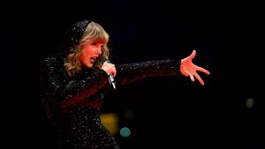 Taylor Swift: Reputation Stadium Tour's poster
