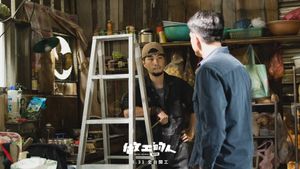 Workers: The Movie's poster