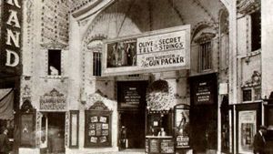 The Gun Packer's poster
