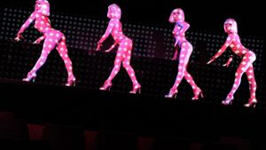 Feu: Crazy Horse Paris's poster