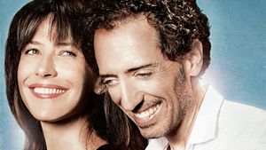 Happiness Never Comes Alone's poster