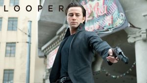 Looper's poster