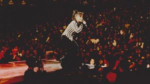 Paula Abdul: Under My Spell Live's poster