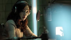 Midnight FM's poster