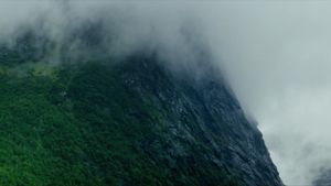 Ex Machina's poster